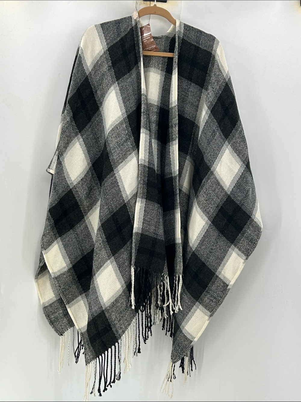 Soft Surroundings Buffalo Plaid Poncho Wrap OS Black White Blanket